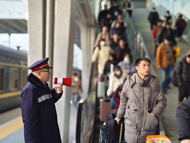 春节假期长三角铁路发送旅客1702.5万人次，返程大客流仍将持续